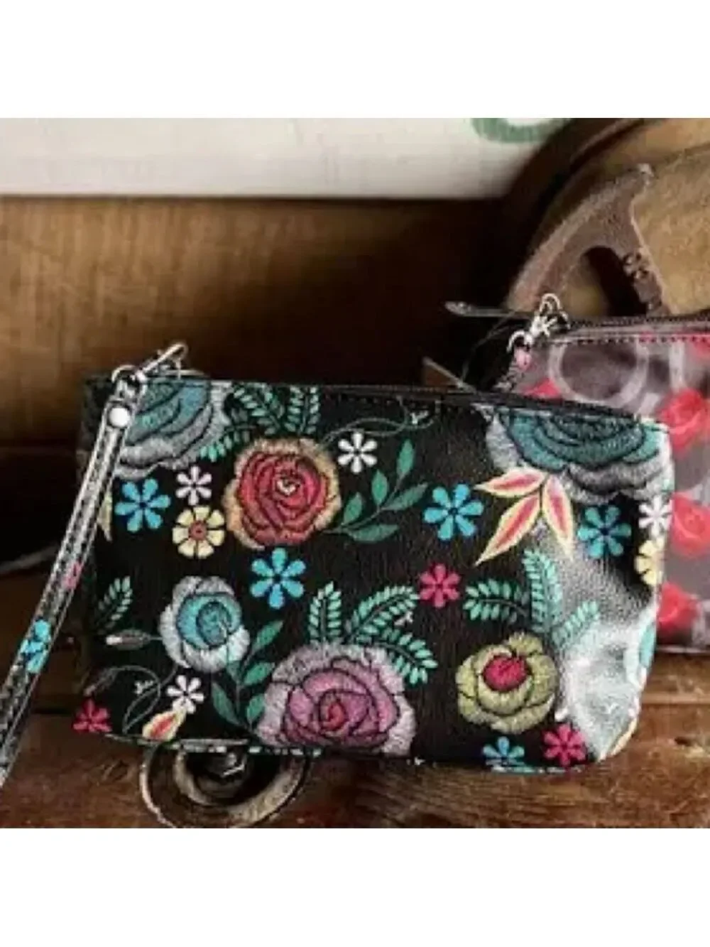 Justin Floral Wristlet Essentials Pouch NWT
